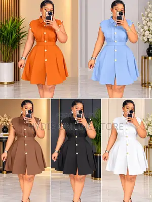 Short Round Dress (Golden Button)