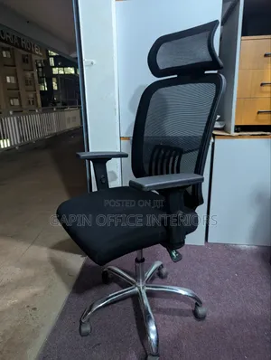 Headrest Office Chair With Adjustable Armrets and Height