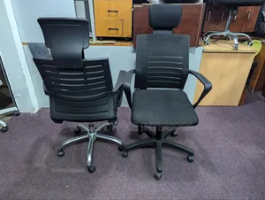 Office Furniture// Office Chairs With an Headrest, Price Per Piece
