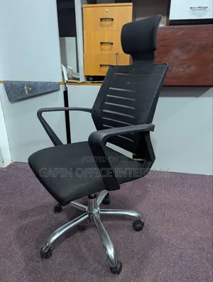 Headrest Office Chair With Fixed Armrests