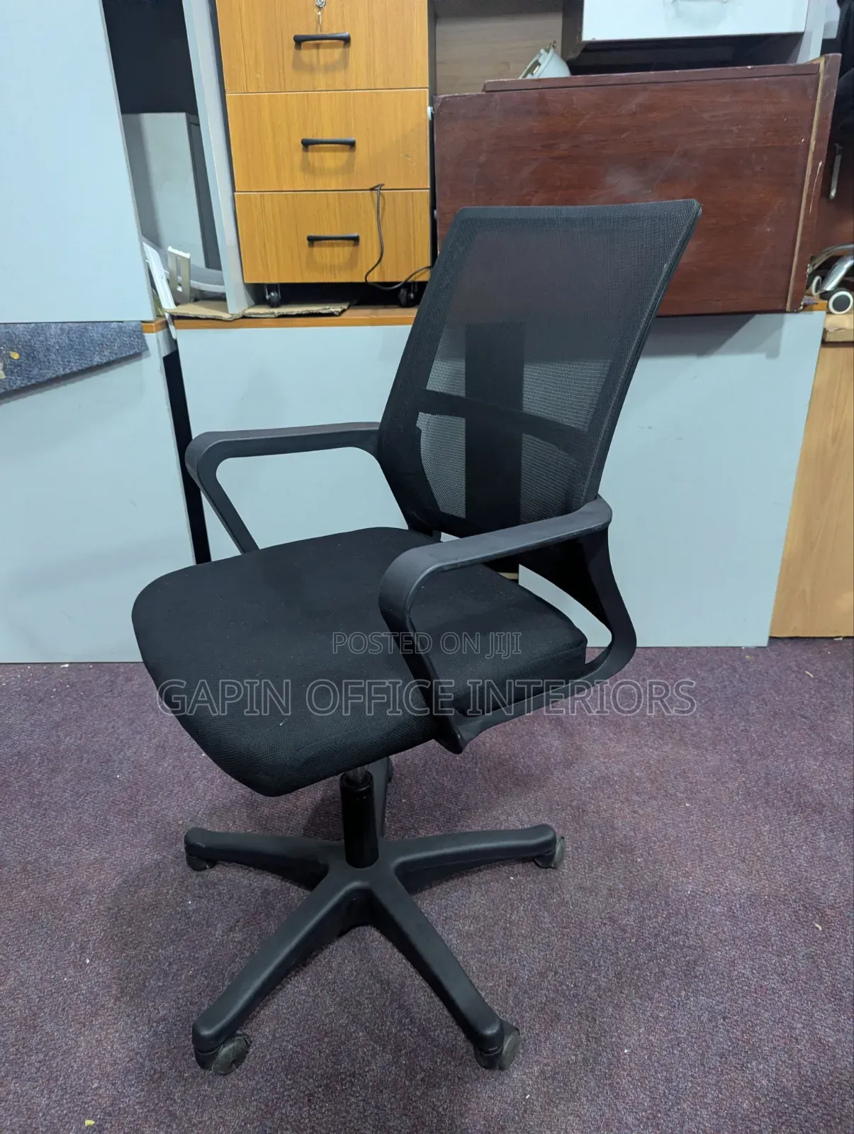Simple Mesh Back Office Chair