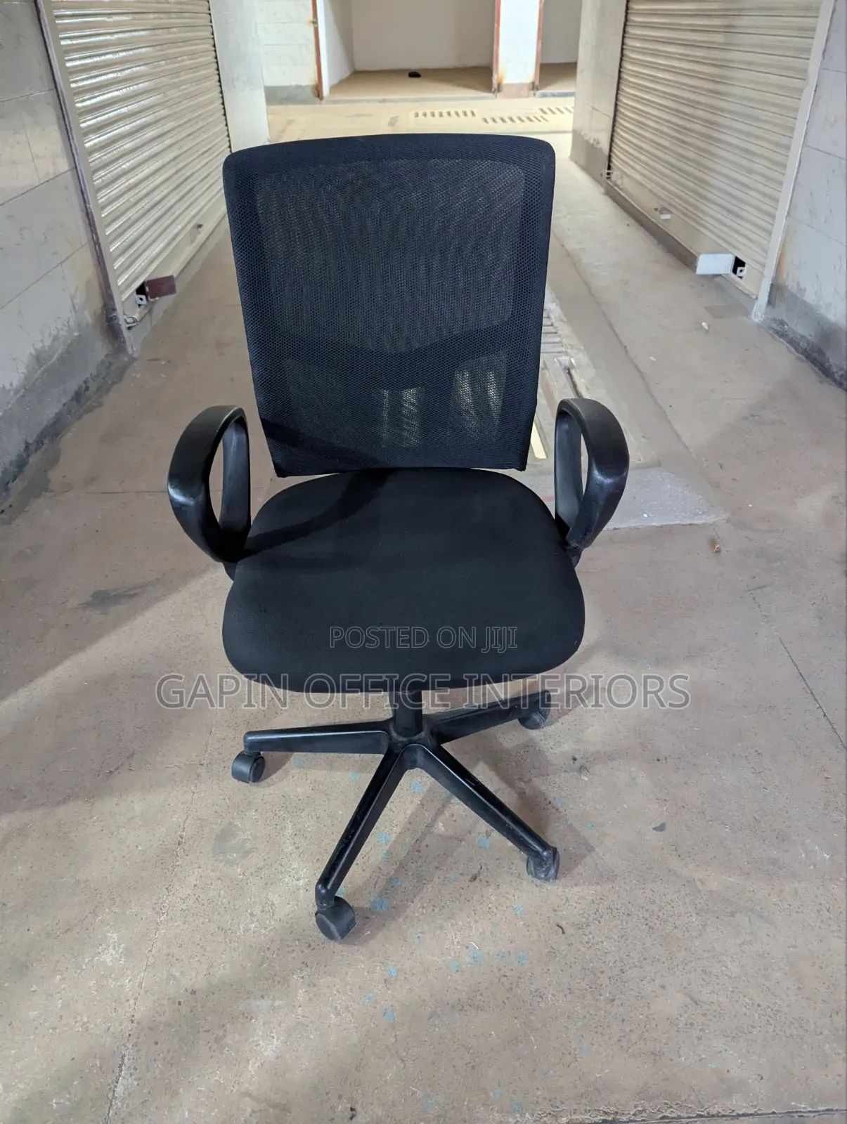 Second Hand Simple Adjustable Chair