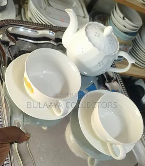 Japanese White Ceramic Porcelain Tea Set.