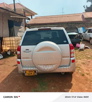 Suzuki Escudo 2008 Silver