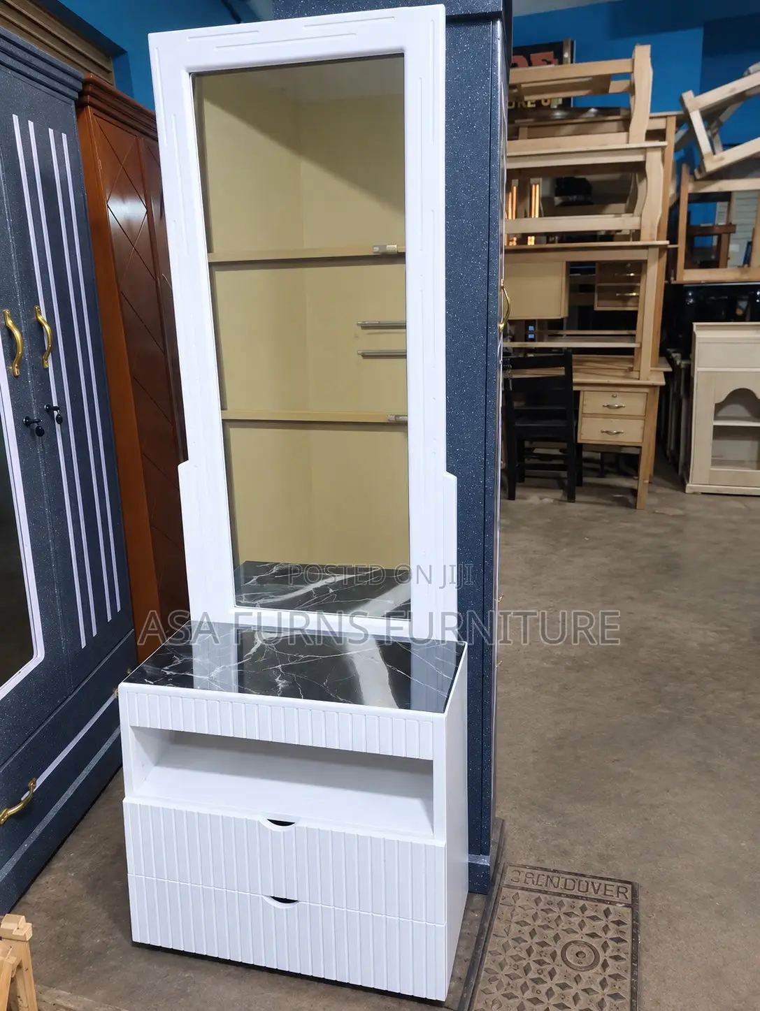 Bedroom Dressing Mirror Table - Storage Drawers
