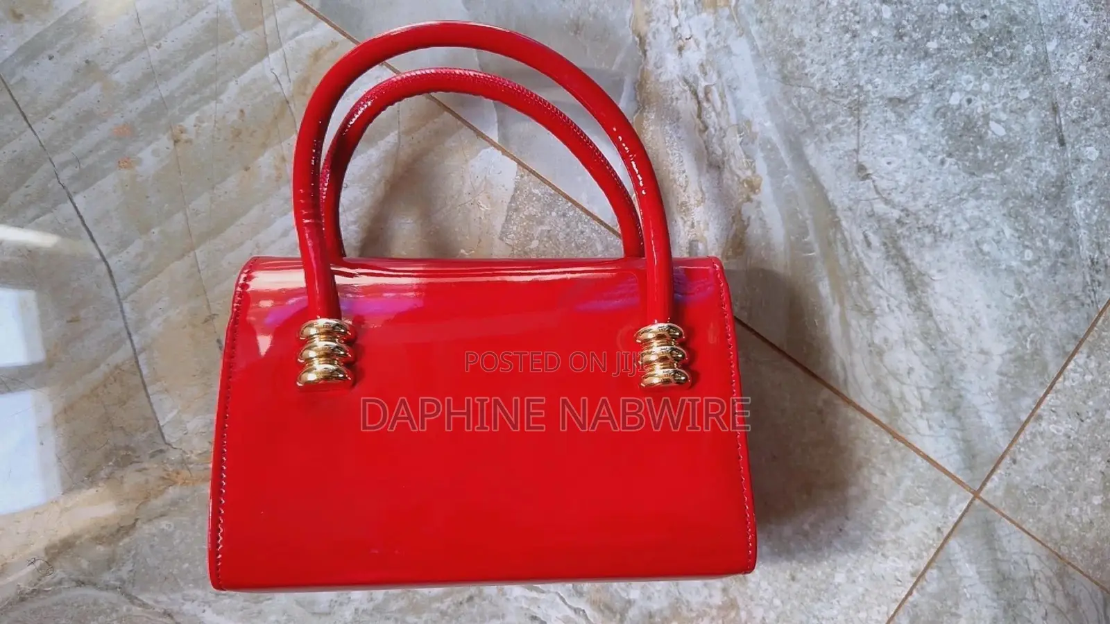 D Y Signature Bags
