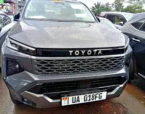 New Toyota Hilux 2026 Gray