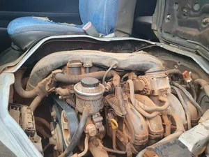 Toyota Grand HiAce 2002 Silver