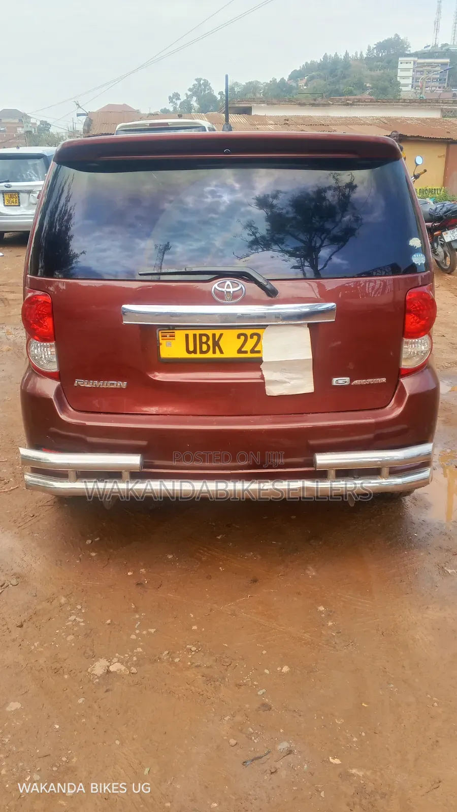 Toyota Corolla Rumion 2010 Red