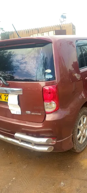 Toyota Corolla Rumion 2010 Red