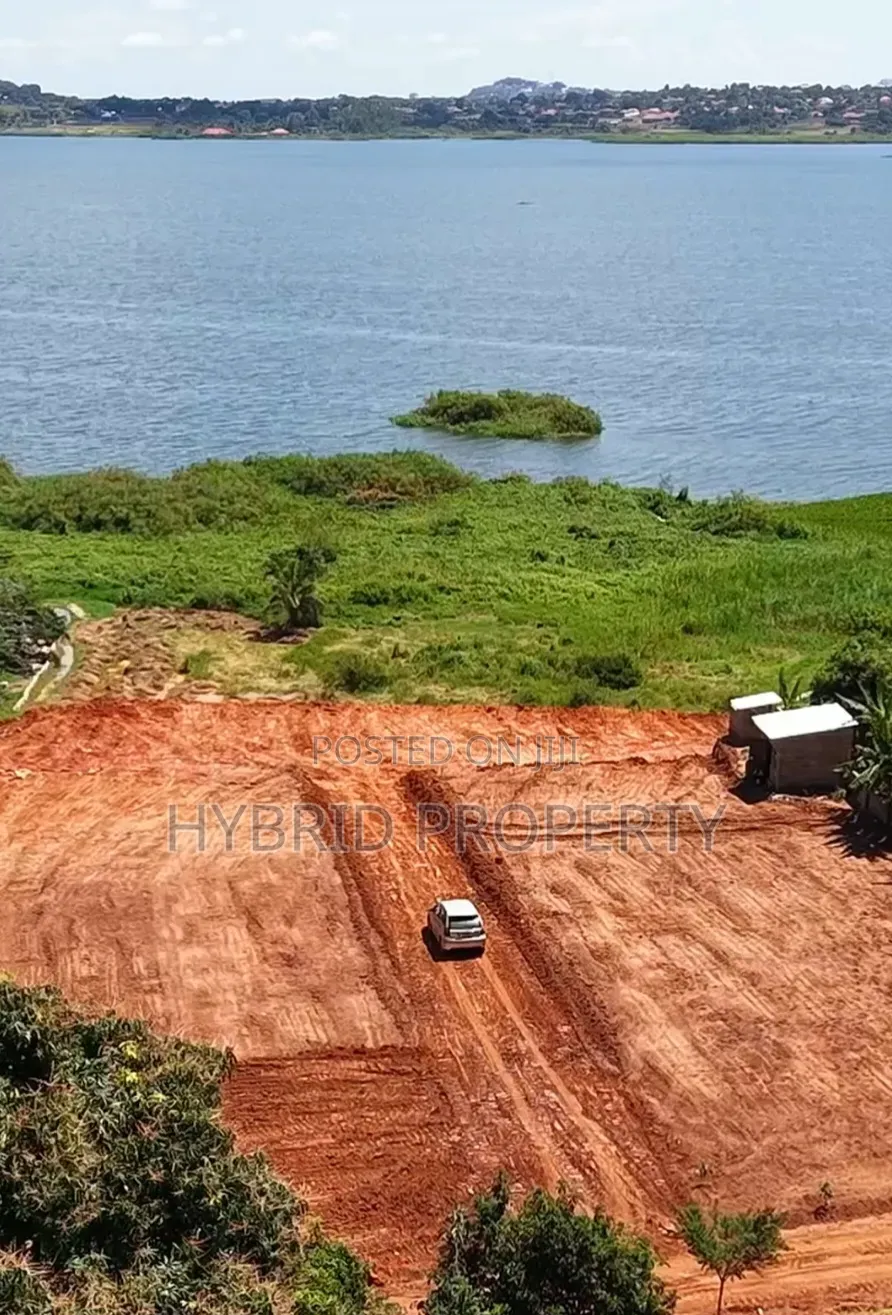 Prime Plots for Sale at Bwerenga~Bukasa Lake View Divine Land Estate.