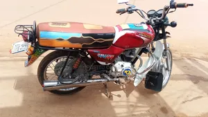 Bajaj Boxer 125 2021 Red