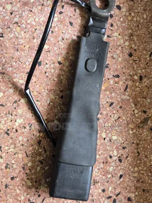 Toyota Harrier Kawundo Seat Belt Lock (Left)