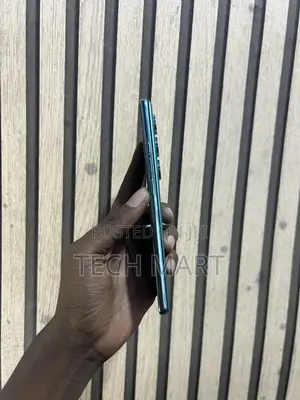 Tecno Camon 40 256 GB Blue