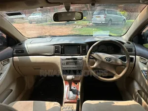 Toyota Corolla 2004 Silver