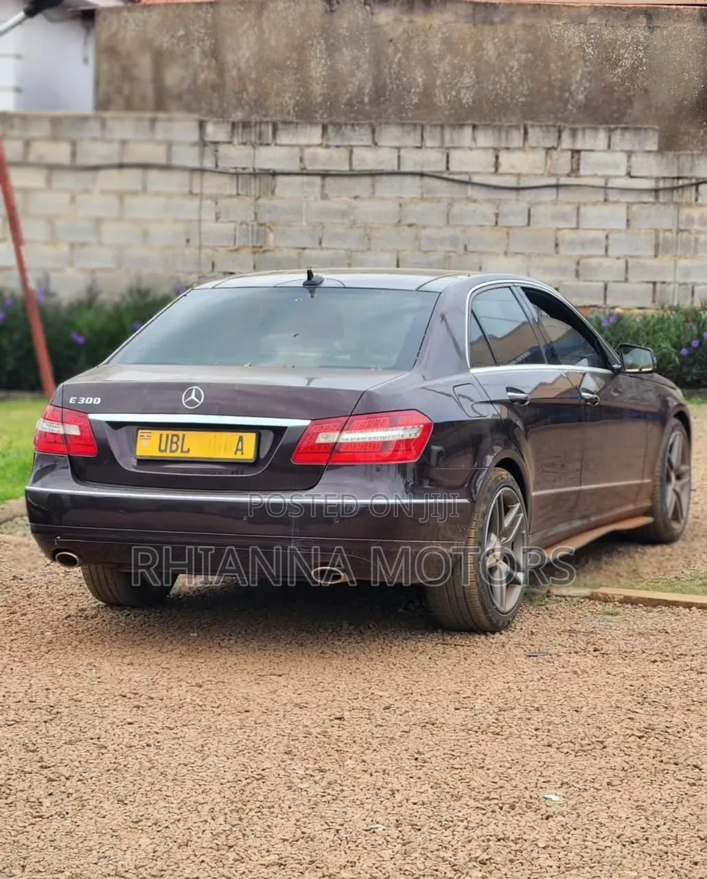 Mercedes-Benz E300 2010 Burgundy