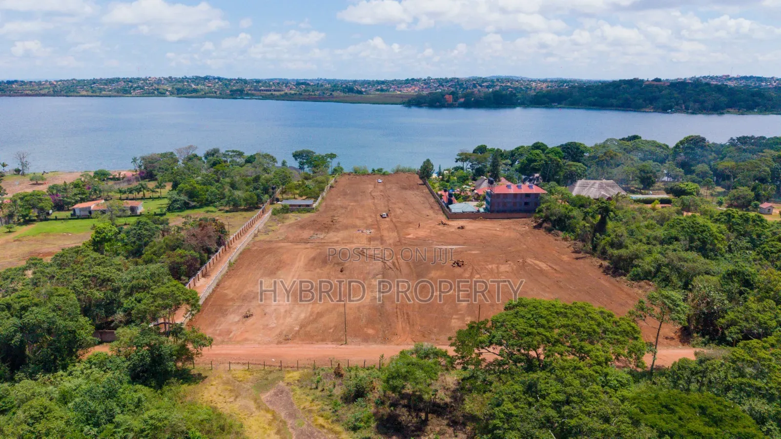 Prime Plots for Sale at Bwerenga~Bugiri Lake Touch Exotic Land Estate.