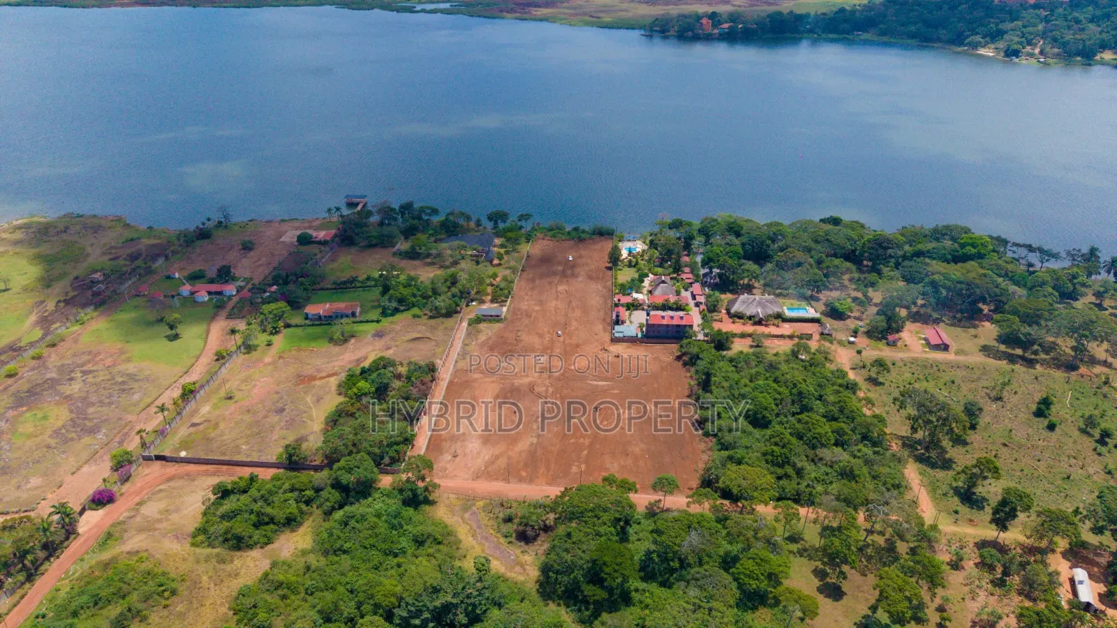 Prime Plots for Sale at Bwerenga~Bugiri Lake Touch Exotic Land Estate.