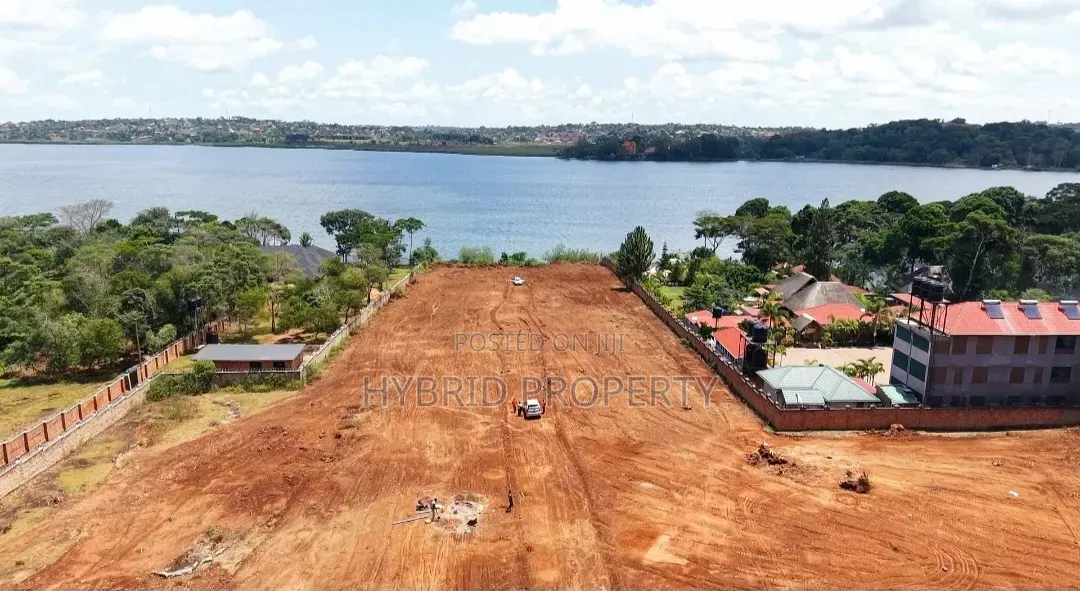 Prime Plots for Sale at Bwerenga~Bugiri Lake Touch Exotic Land Estate.