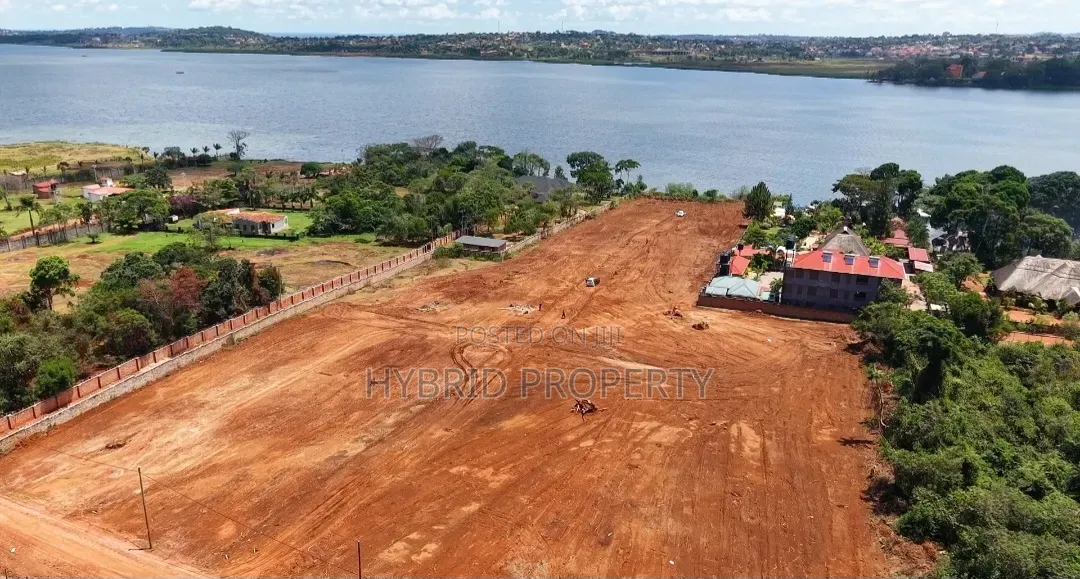 Prime Plots for Sale at Bwerenga~Bugiri Lake Touch Exotic Land Estate.