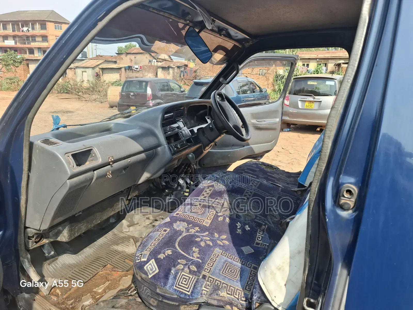 Toyota HiAce 2001 Blue