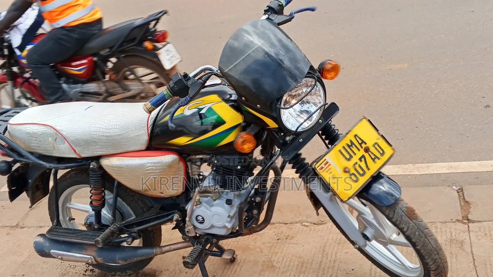 Bajaj Boxer 125 2024 Red