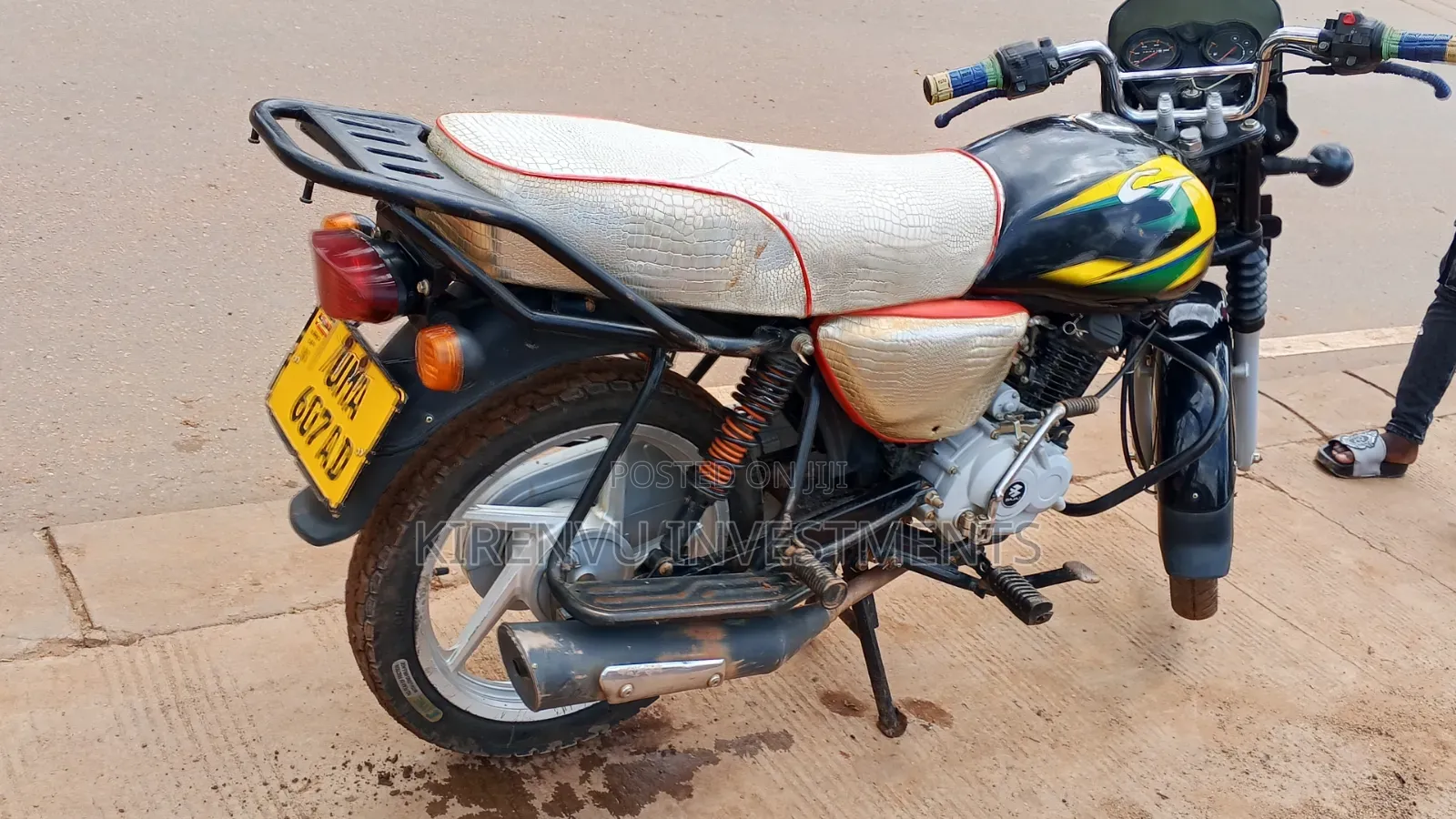 Bajaj Boxer 125 2024 Red
