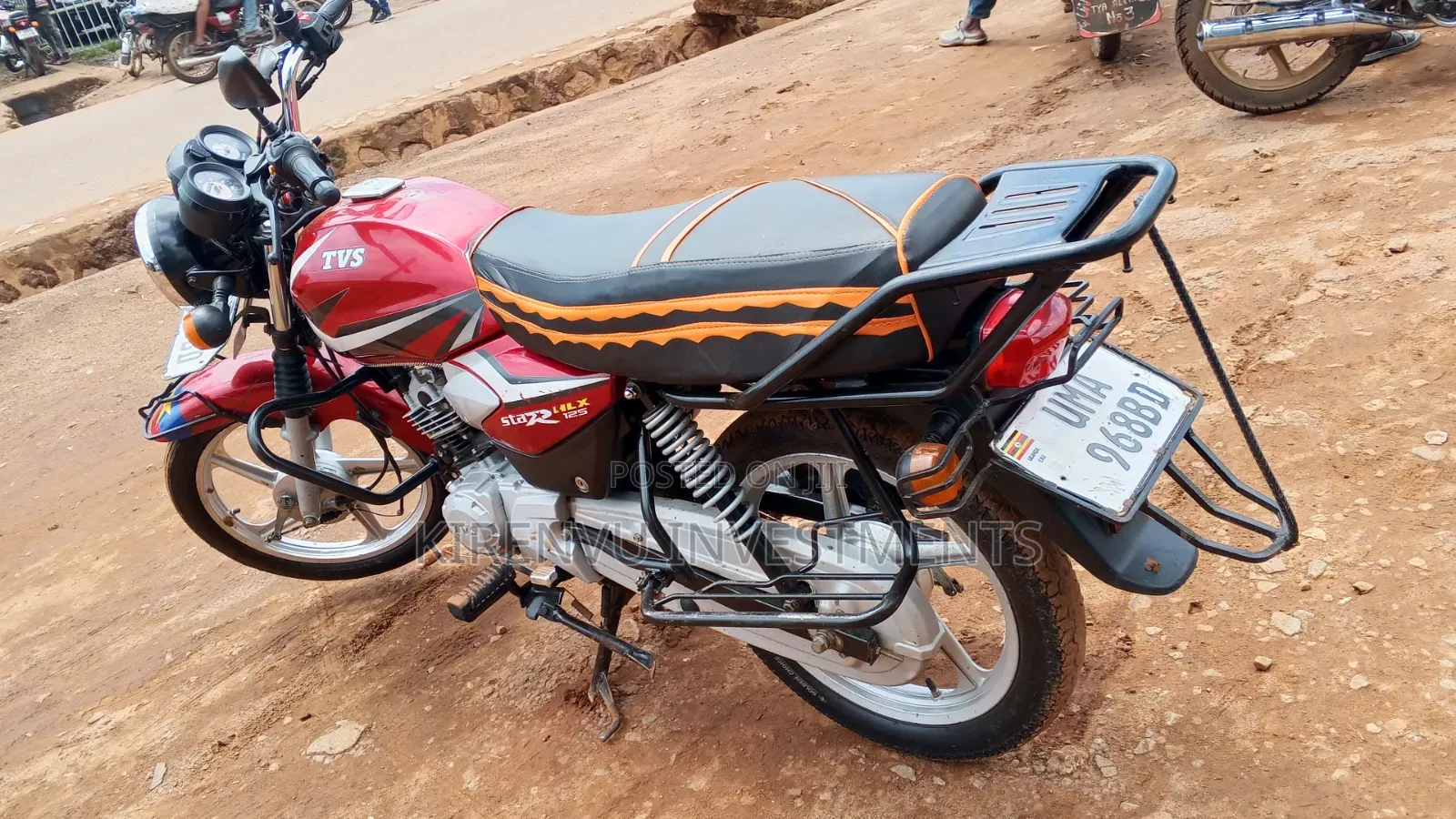 TVS HLX 125 2024 Red