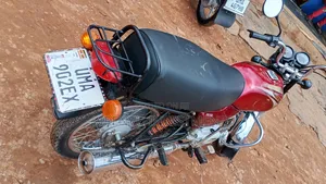 Bajaj Boxer 100 2022 Red