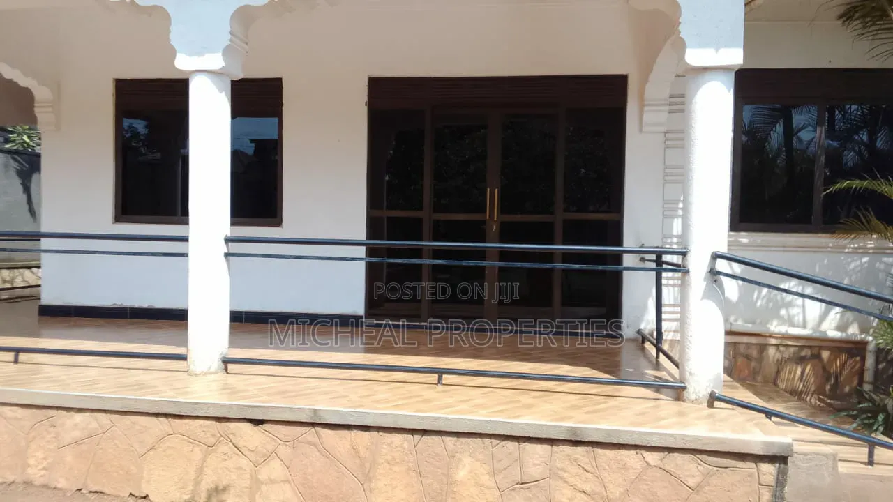 3bdrm House in Mpelerwe Jokorela At, Wakiso / Wakiso for sale