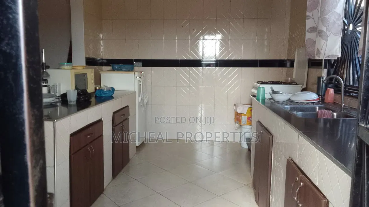 3bdrm House in Mpelerwe Jokorela At, Wakiso / Wakiso for sale