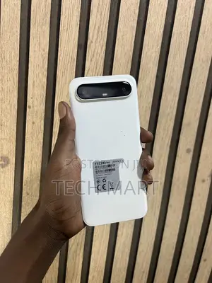 Tecno Spark Slim 256 GB White
