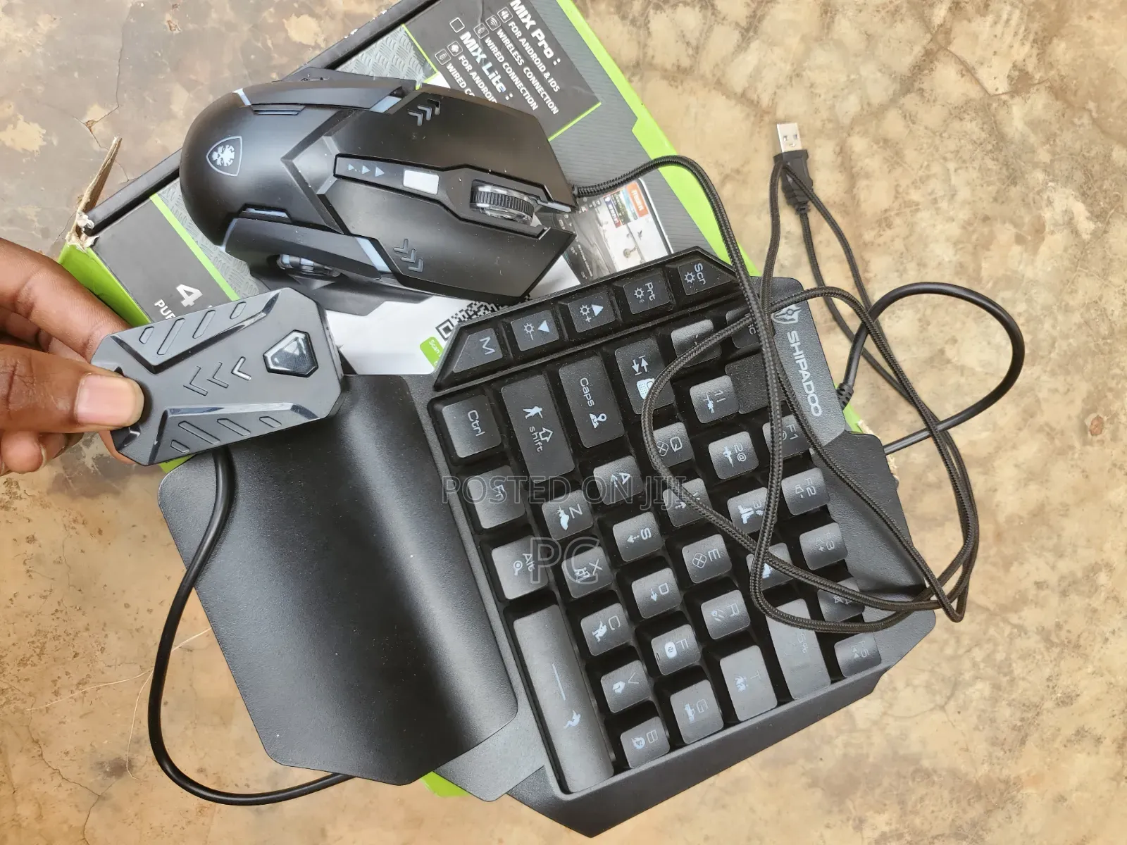 Single Hand Short Gaming Keyboard Mouse for Smart Phone PC