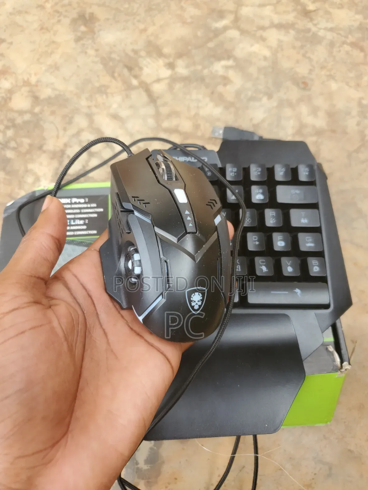 Single Hand Short Gaming Keyboard Mouse for Smart Phone PC