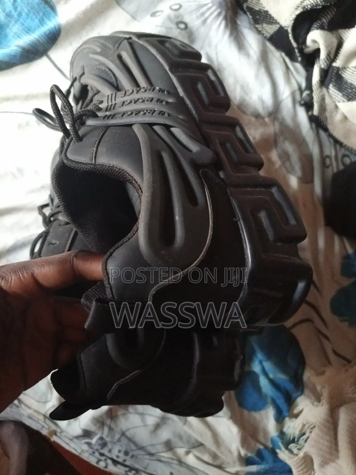 Versece Shoes