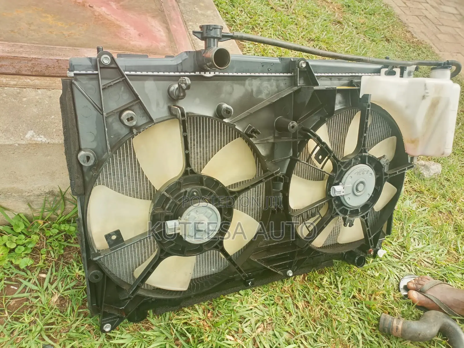 Noah 2007-2012 Radiator