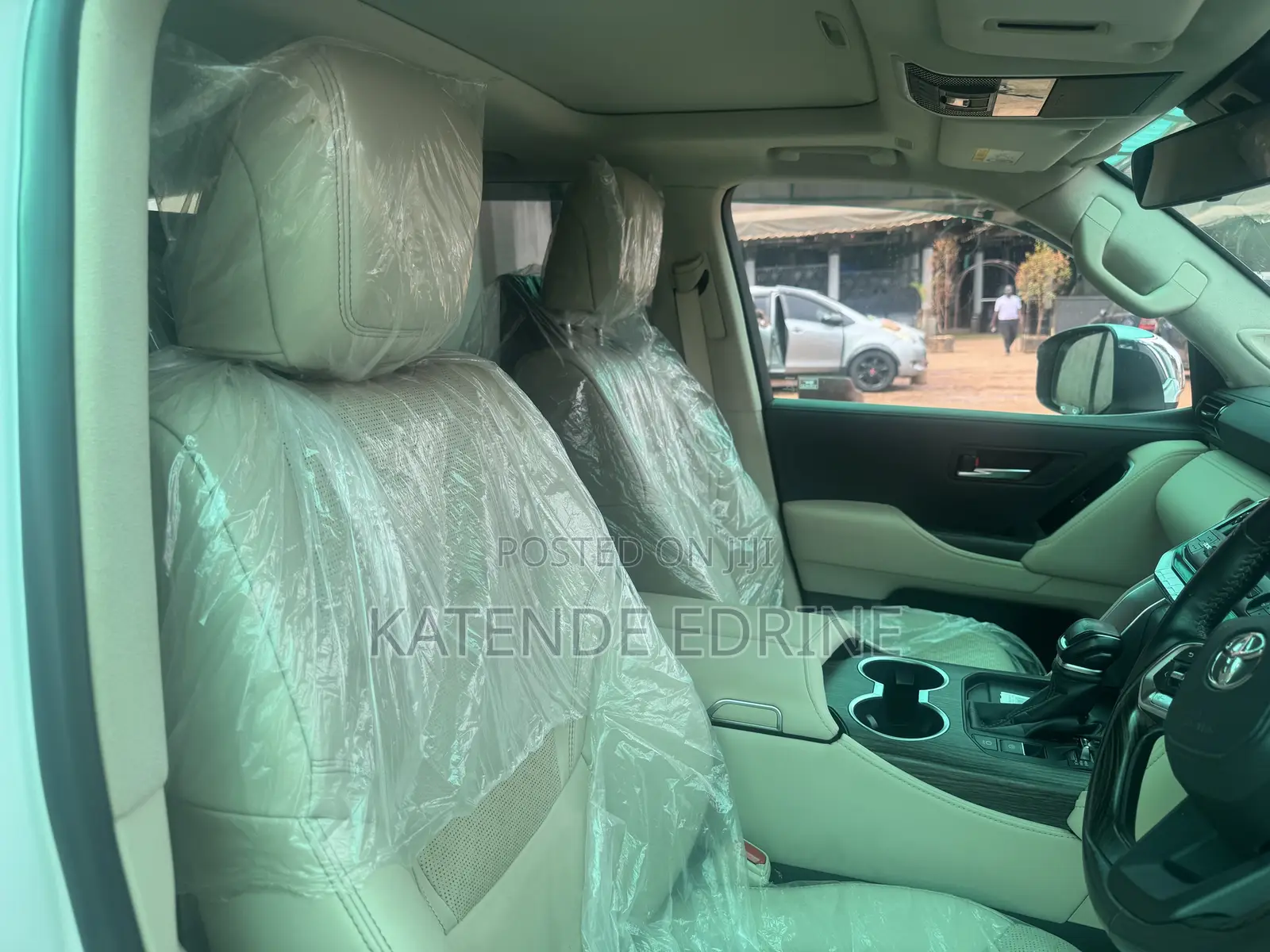 New Toyota Land Cruiser Prado 4.0 2023 White