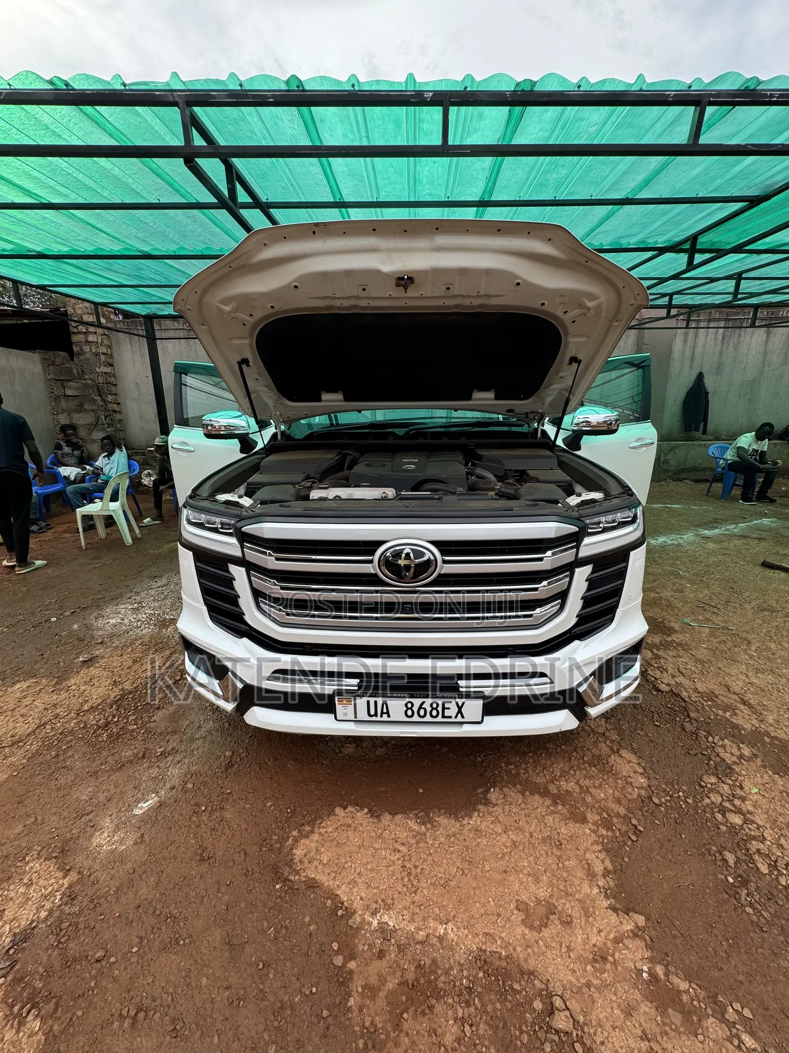 New Toyota Land Cruiser Prado 4.0 2023 White