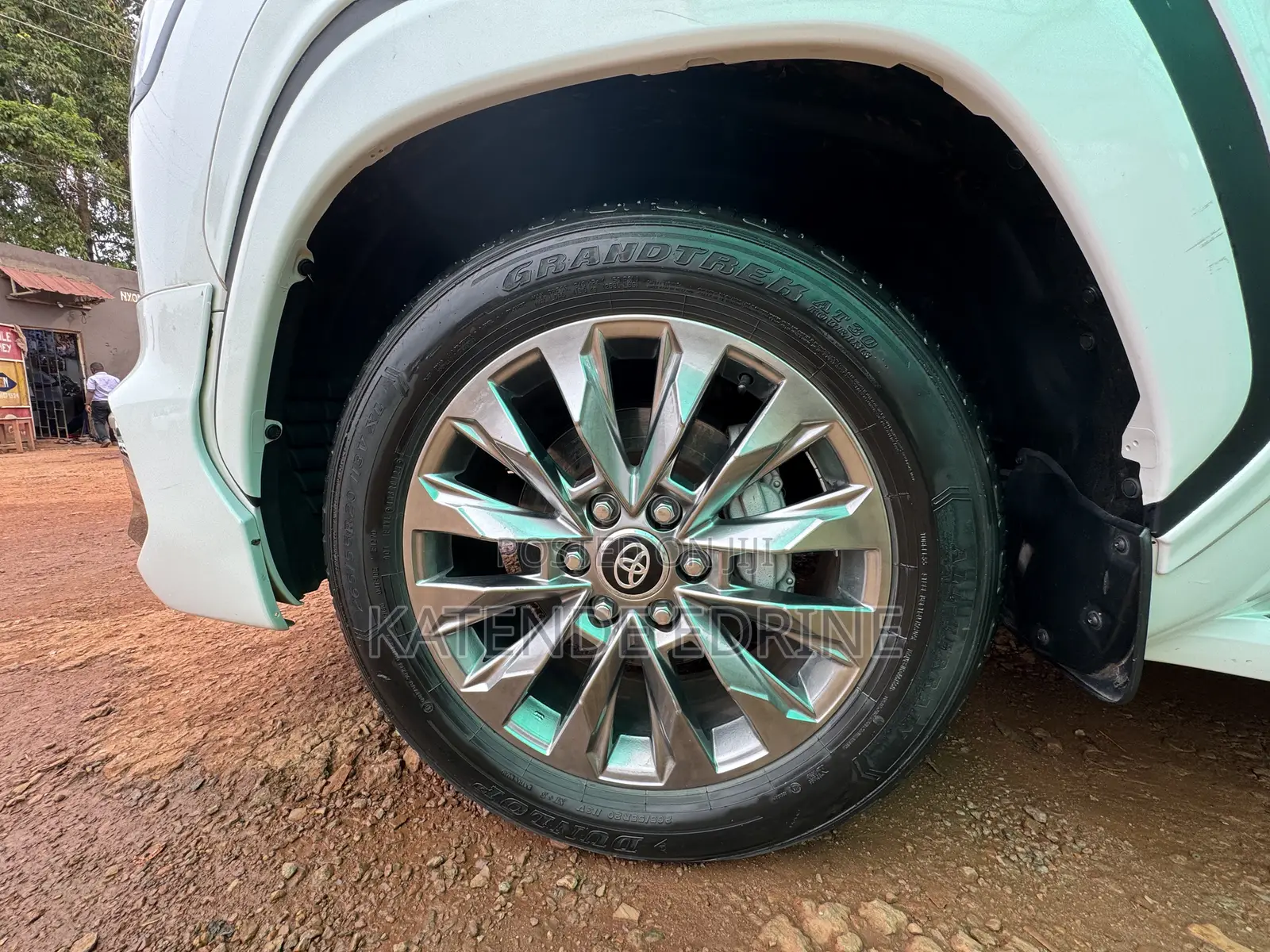 New Toyota Land Cruiser Prado 4.0 2023 White