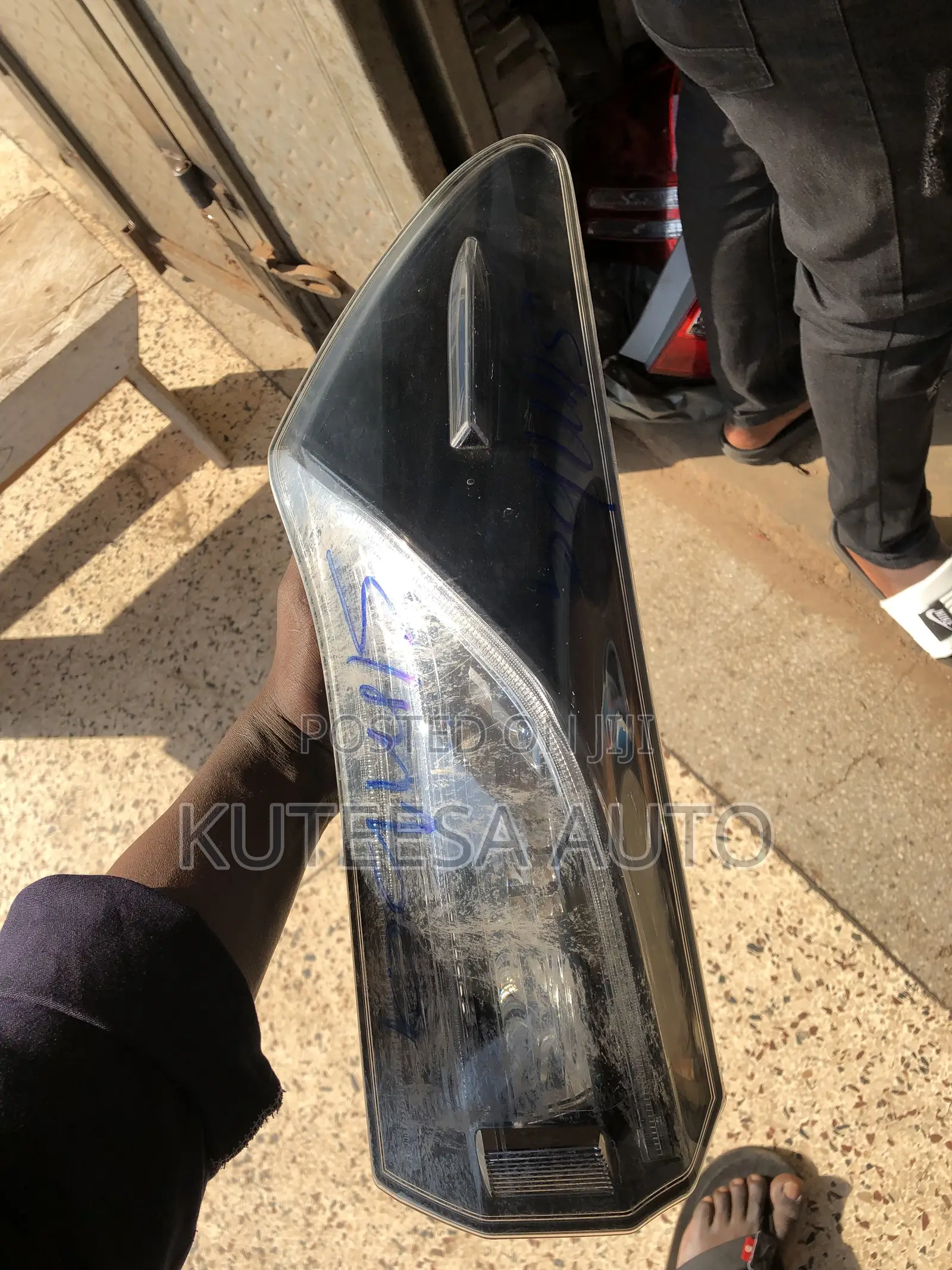 Harrier Kawundo 2014-2015 Backlight