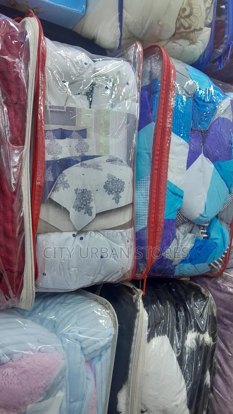 Blue White 4pcs Smooth Duvets