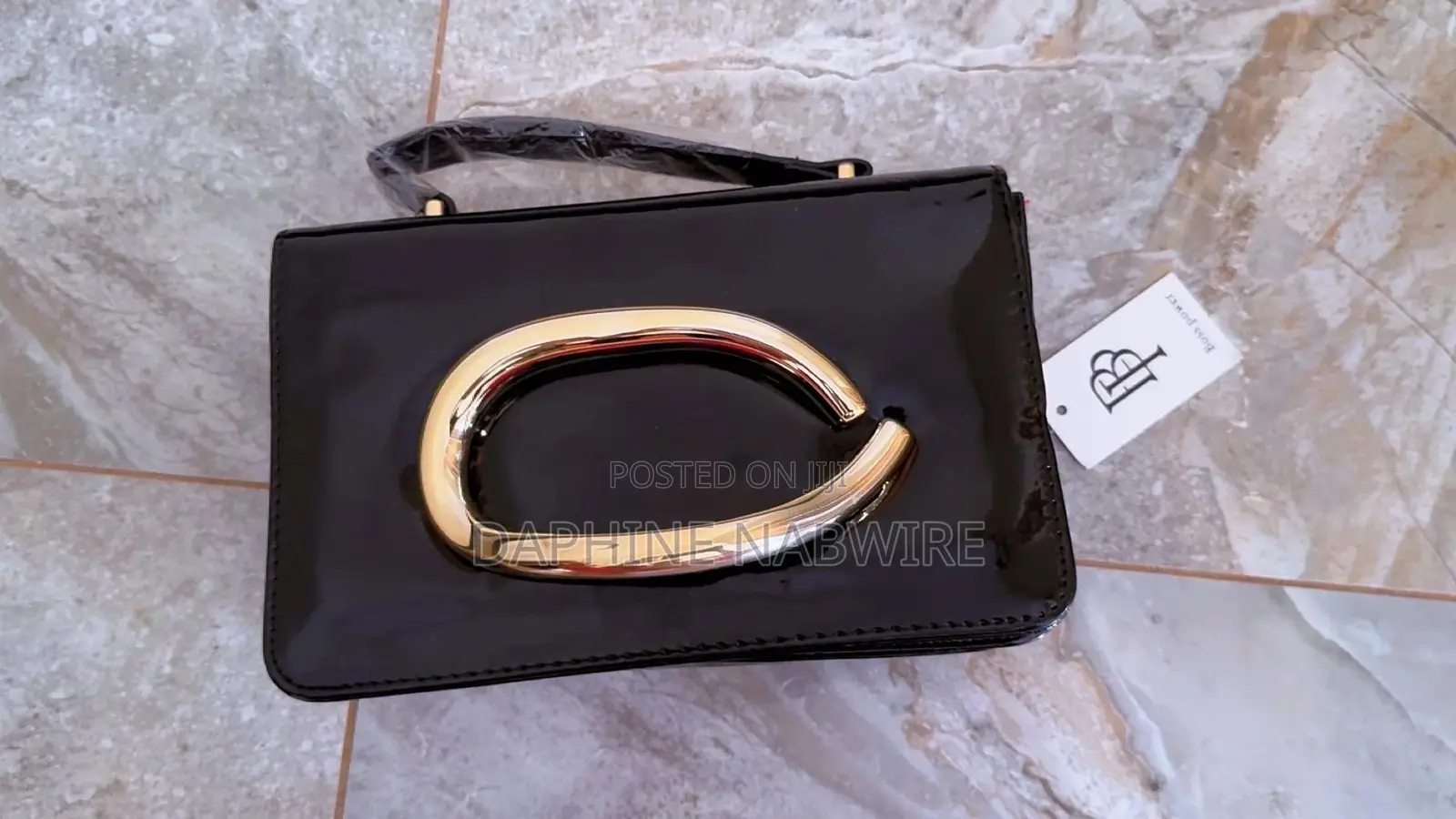 D and Y Signature Bags