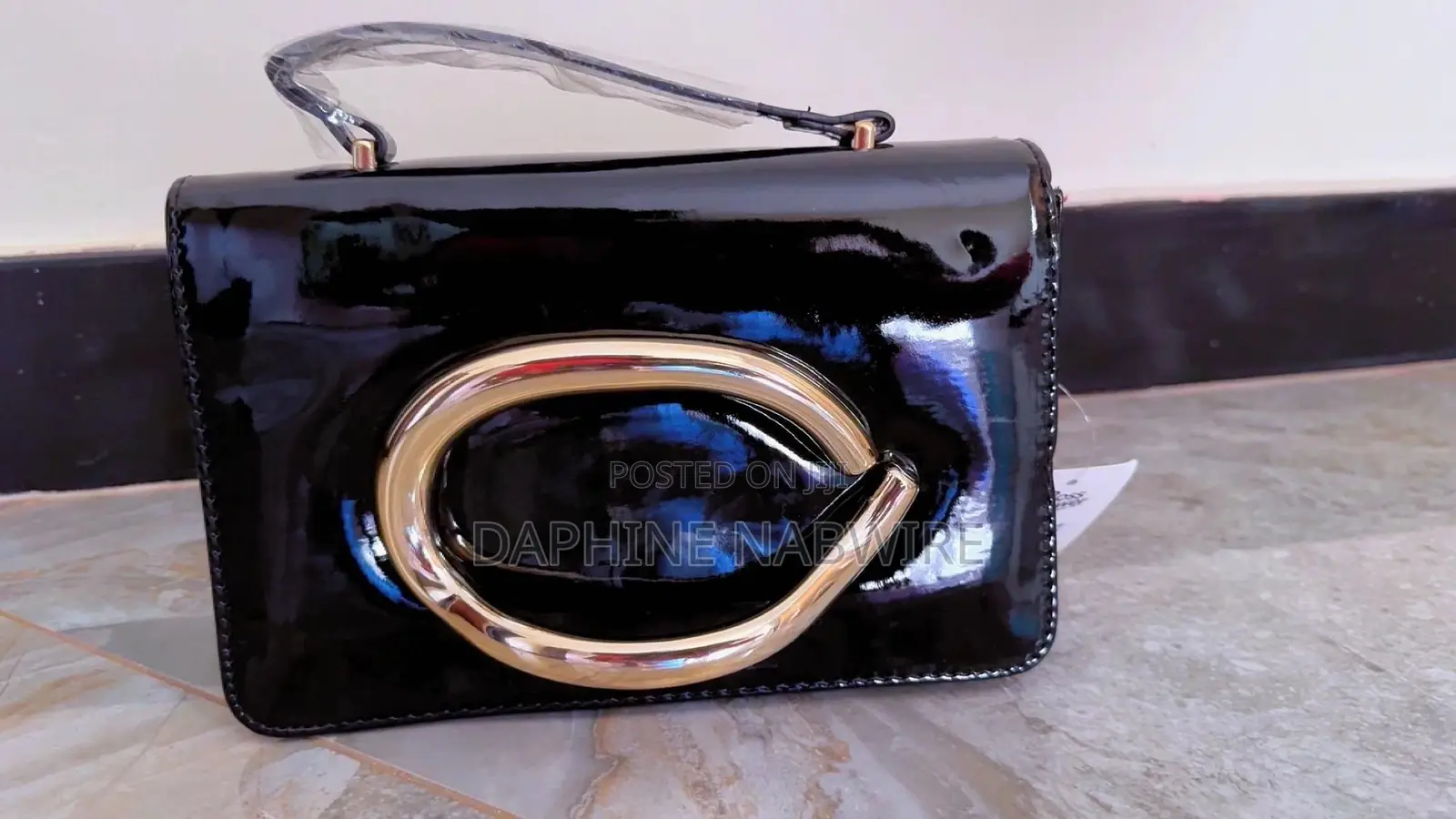 D and Y Signature Bags