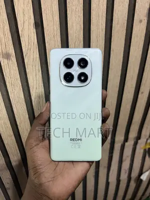 Infinix Hot 70 128 GB Green
