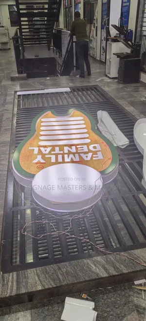 3 D Acrylic Pylon