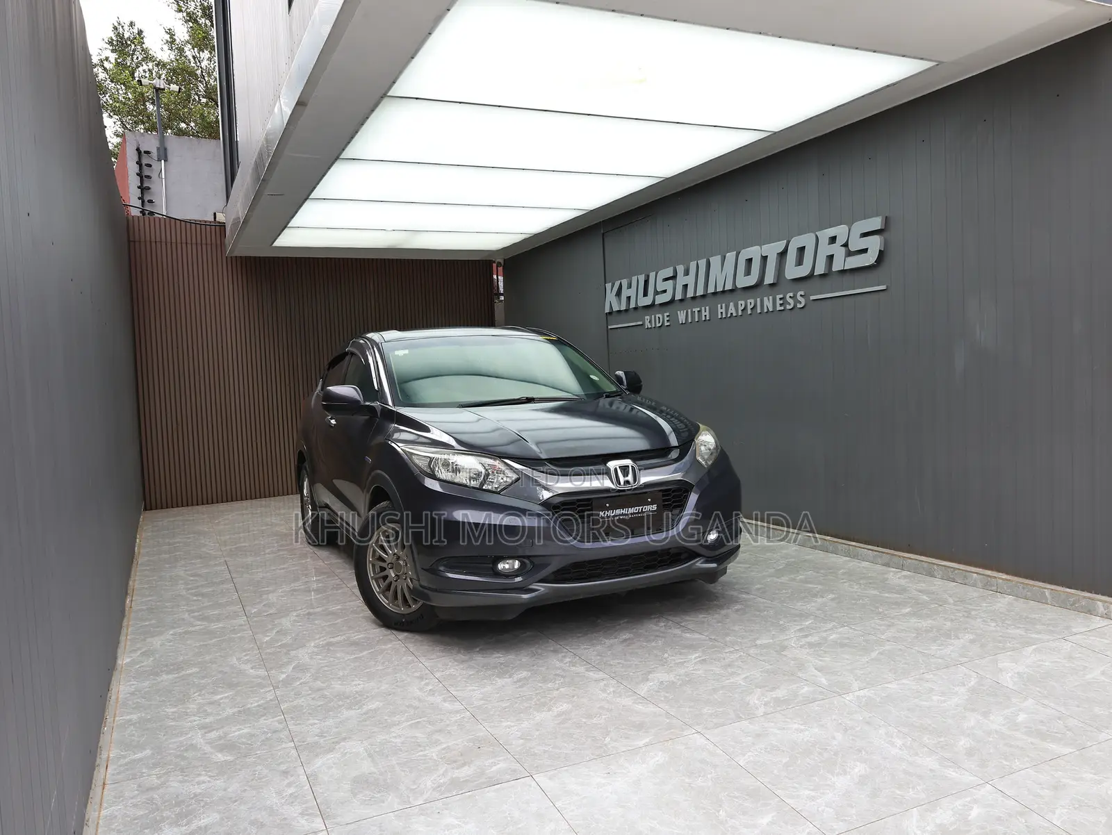 Honda Vezel 1.5 Hybrid 2WD 2015 Black