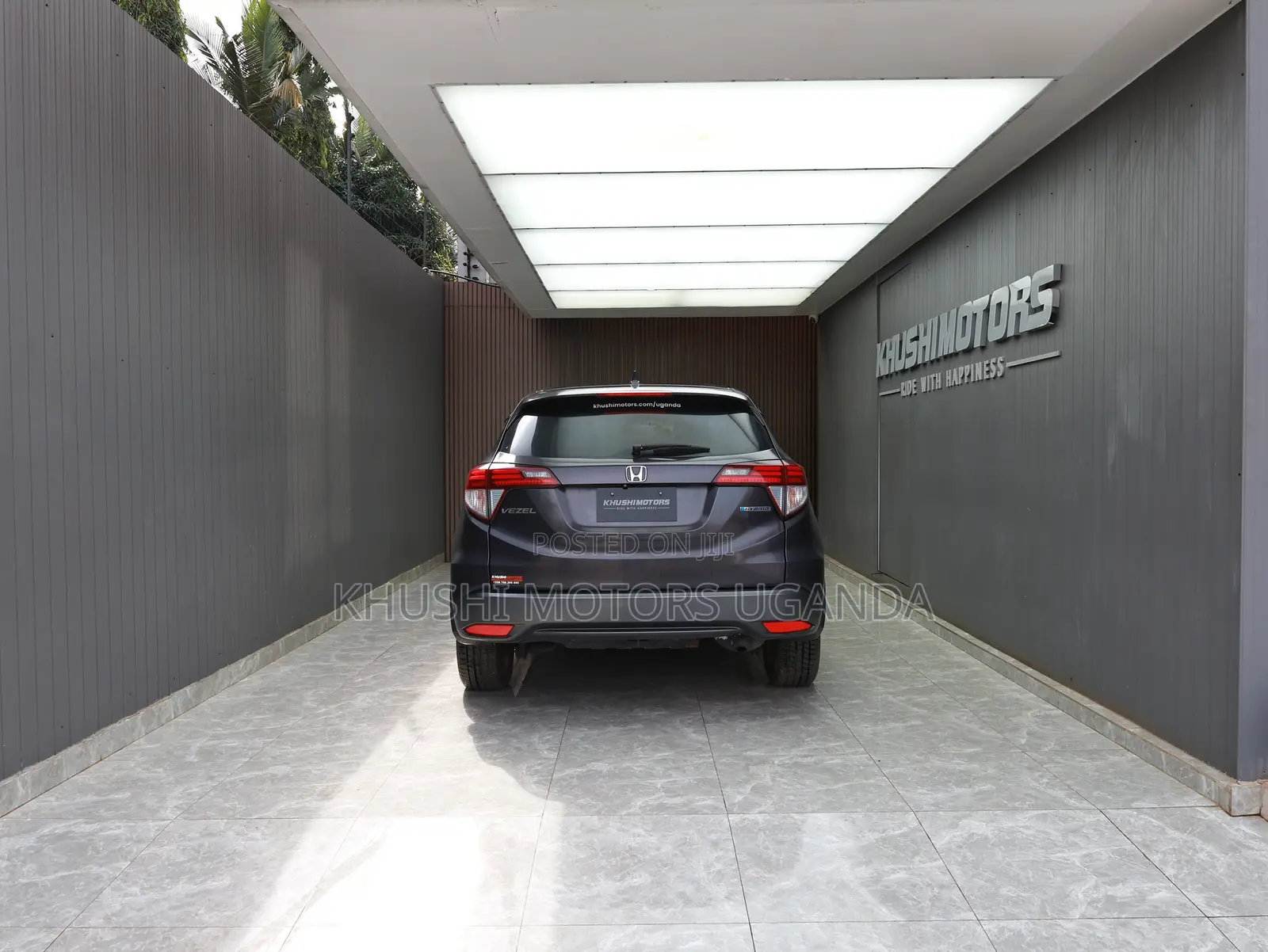 Honda Vezel 1.5 Hybrid 2WD 2015 Black
