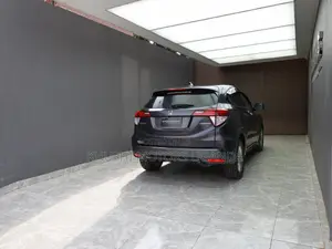 Honda Vezel 1.5 Hybrid 2WD 2015 Black
