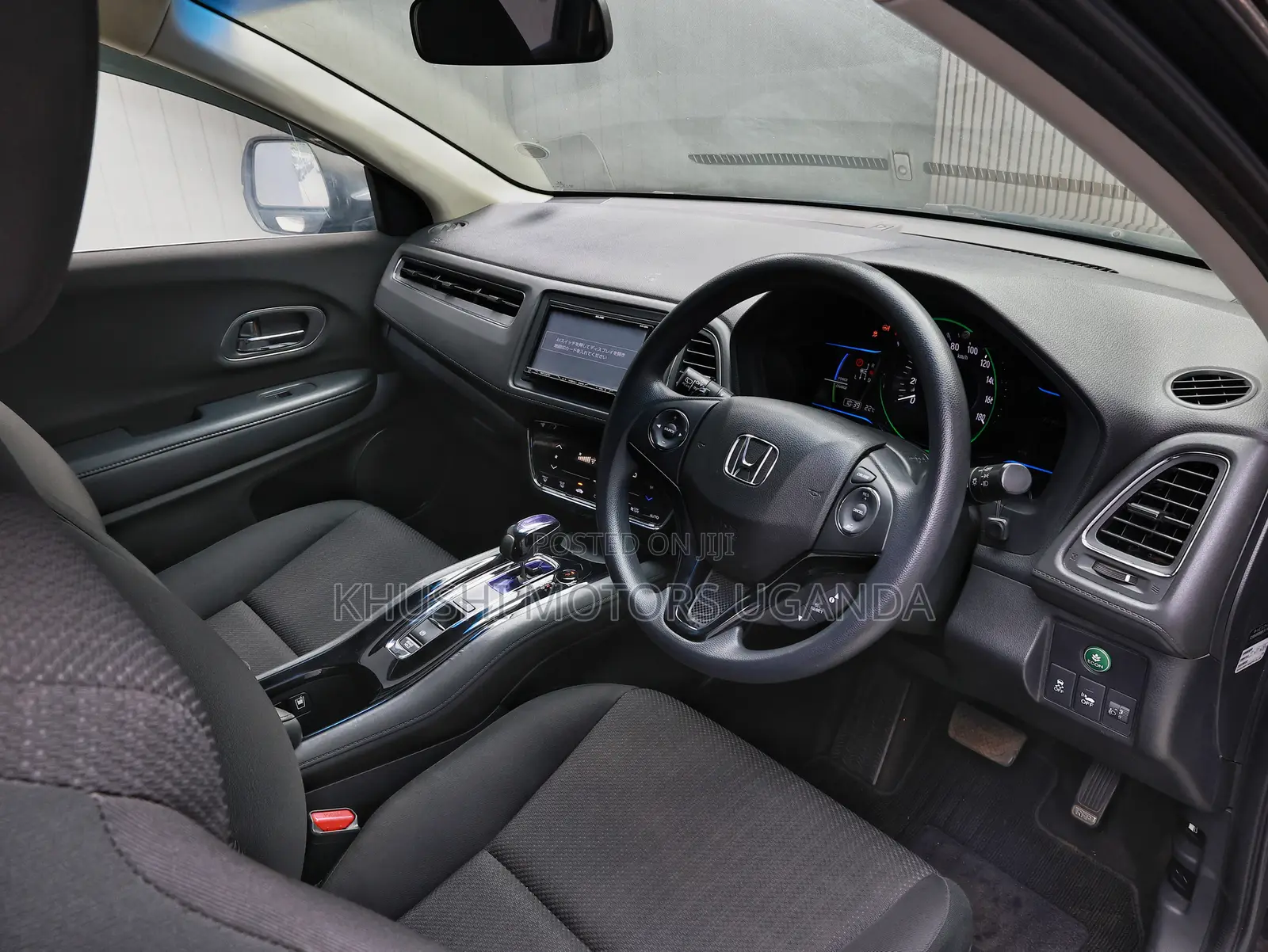 Honda Vezel 1.5 Hybrid 2WD 2015 Black