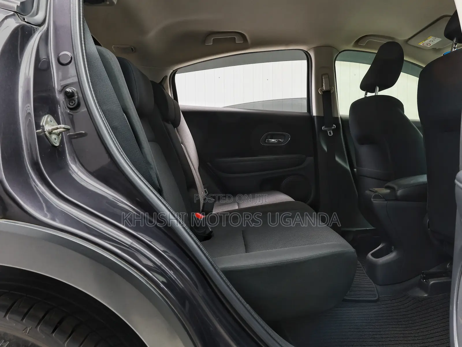 Honda Vezel 1.5 Hybrid 2WD 2015 Black